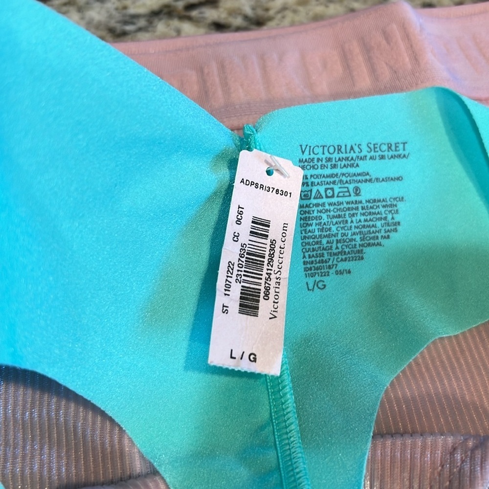 NEW 🌟 VICTORIAS SECRET PINK 2 pack size Large you get 1 thong 1 cheekster NEW - Picture 6 of 6